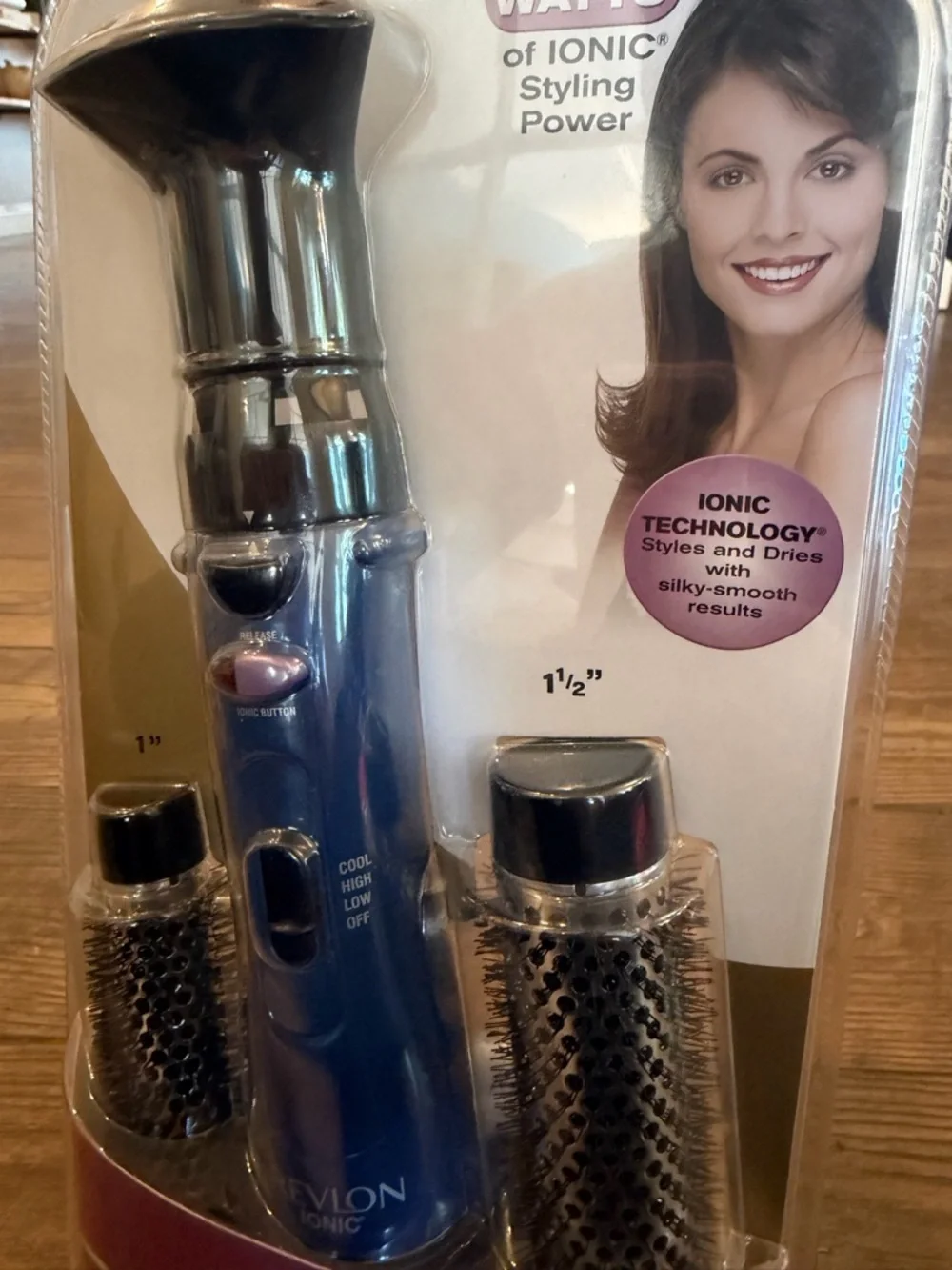 REVLON Hot Air Brush Kit 2 Brush Heads RV440C Style Curl & Volumize - NEW